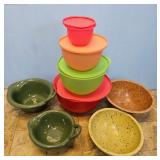 Plastic ware Mixing Bowls Set w/lids & Texas Ware