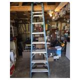 FIBERGLASS STEP LADDER APPROX. 8 FOOT