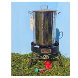 Bayou Classic 10 Gallon Stainless Steel Turkey Fry