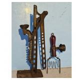 Antique Ohio Parts Hoyt Meter & Cast Iron Jack