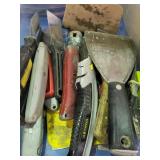 Utility knives and putty knives