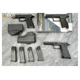 Sig Sauer P320 mags and accessories. Very Good Con