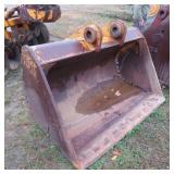 CATERPILLAR 132-5064 68" CLEANOUT BUCKET