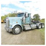 2005 KENWORTH W900L TANDEM AXLE TRUCK TRACTOR