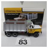 FIRST GEAR 1/32ND INTERNATIONAL S SERIES DUMPTRUCK