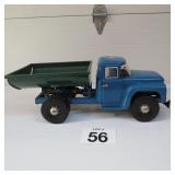 RUSSIAN MADE 1/16TH HYDRAULIC DUMP TRUCK