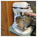 KITCHEN AID MIXER