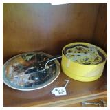 CHRISTMAS PLATE AND BUTTERFLY DISHES