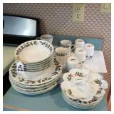 NOEL CHRISTMAS DISHES