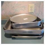 BAKING PANS