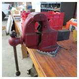 REED MFG. #32 BENCH VISE