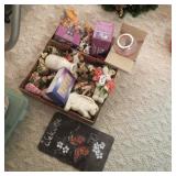 ASSORTED EASTER DECOR