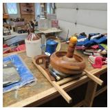 ANTIQUES & COLLECTIBLES