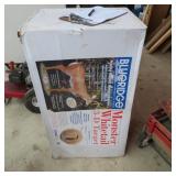 BLUE RIDGE MONSTER WHITETAIL 3D TARGET N.I.B