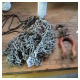 TIRE CHAINS AND CLEVICE
