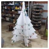 WOODEN OUTDOOR CHRISTMAS TREE