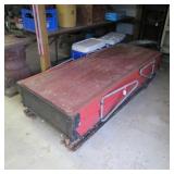 PORTABLE ICE FISHING HUT