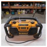 DEWALT 18V JOBSITE RADIO