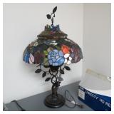 TIFFANY STYLE LAMP
