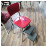 FOLDING STEP CHAIR