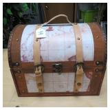 SMALL HUMPBACK CHEST