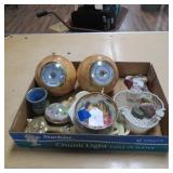 FLAT OF COLLECTIBLES