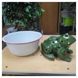 CERAMIC FROG PLANTER & ENAMEL BASIN