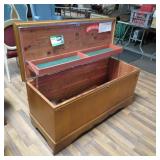 LANE CEDAR CHEST