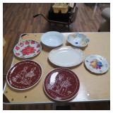 COLLECTILE PLATES & BOWLS