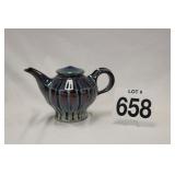 MEDIUM SIZED TEAPOT - SIGNATURE DRIP