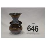 VASE W/ HANDLES - SIGNATURE DRIP