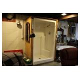 MOVEABLE SHOWER INSERT