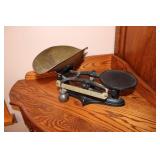 BUFFALO SCALE CO. ANTIQUE SCALE