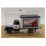 1993 FIRST GEAR 1957 INTERNATIONAL S&W TRUCK