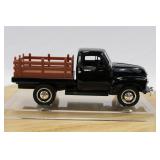 1/24TH 1953 CHEVY 3100 STAKEBED