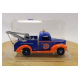 ERTL 1940 GULF FORD TOW TRUCK