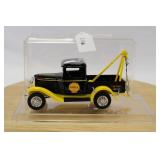 SPECCAST 1932 FORD LIMITED EDITION SHELL TRUCK