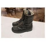 CABELAS SIZE 10.5 HUNTING BOOTS