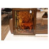 WHITETAIL DEER RESIN CLOCK - CRACK IN BOTTOM MIDDL