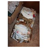 TRAY OF CABBAGE PATCH DOLLS & TY BABIES