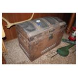 ANTIQUE HUMPBACK CHEST