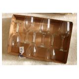 FLAT OF WINE GLASSES