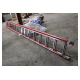 WERNER FIBERGLASS 32' EXTENSION LADDER