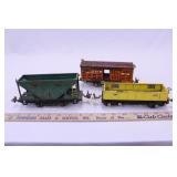 THREE LIONEL PRE-WAR CARS - #652, #803 & #806