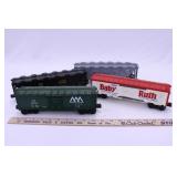 ASSORTED LIONEL ROLLING STOCK