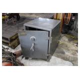 SARGENT & GREENLEAF FIRE PROOF SAFE