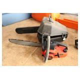 CRAFTSMAN LIGHT WEIGHT CHAINSAW W/ CASE