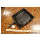 SQUARE CAST IRON SKILLET
