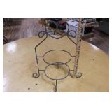 18" X 16" PLANT STAND