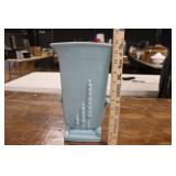 VINTAGE ART DECO HAEGER VASE